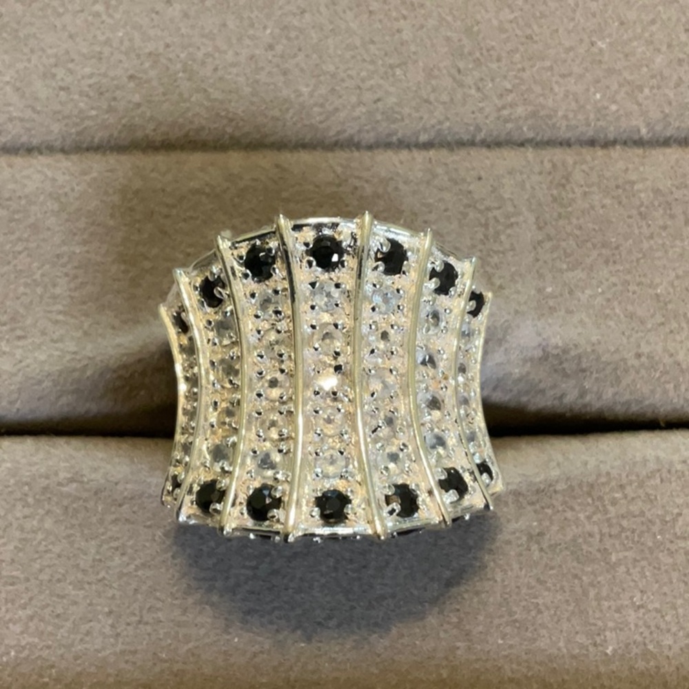 Sterling Silver 925 Ring with CZ And Blue Stones.